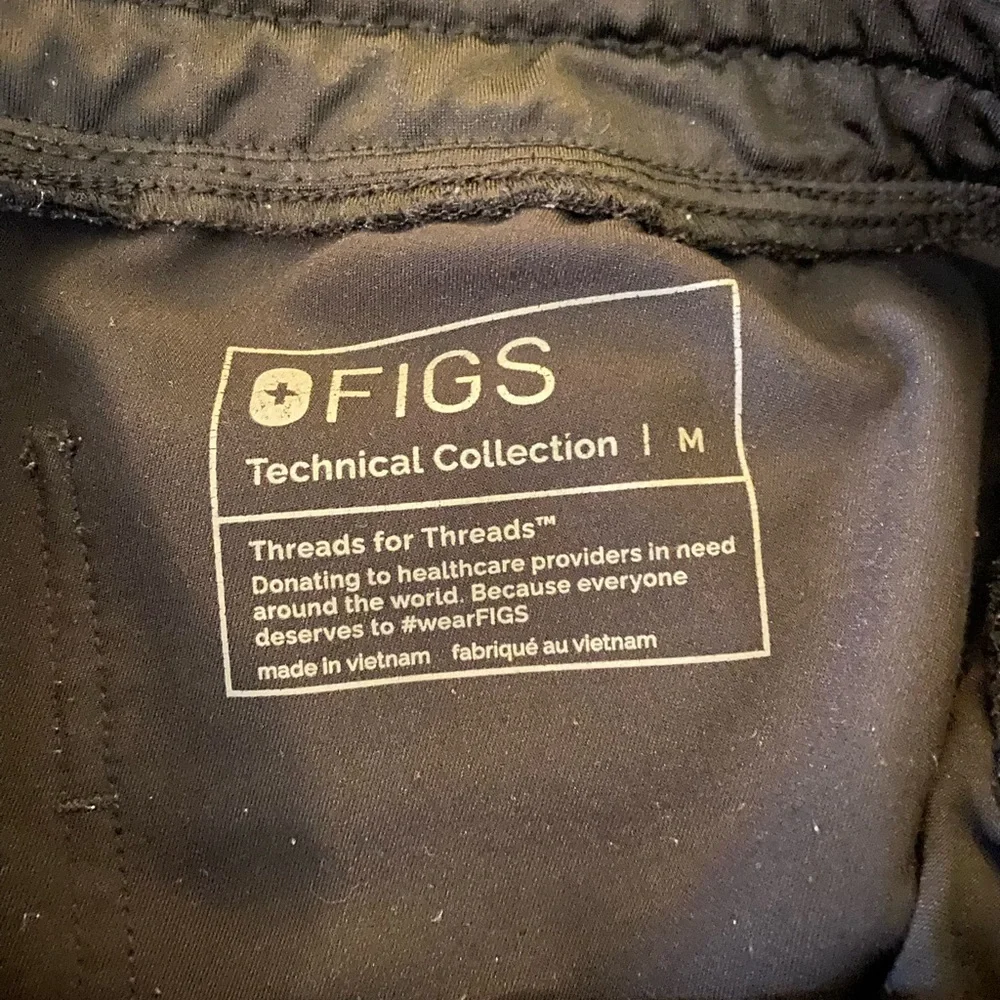 FIGS Black Zamora Jogger Scrub Pants Women’s Medium - Picture 5 of 6